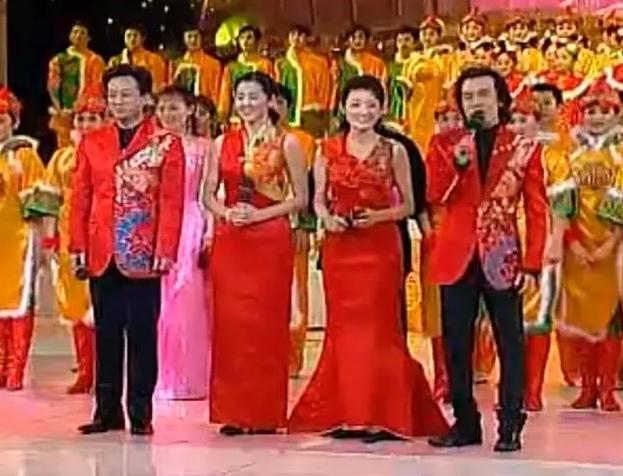 还记得过去33年春晚男主持都穿了啥吗?顺便了解下男装变迁_时尚_腾讯网