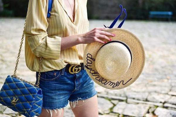 这些风格多样的单品 都可以拿来配你的牛仔