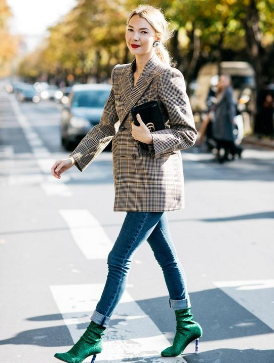 从杨幂到热巴,究竟什么样的女明星才算真的带