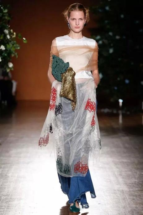 2016\/17潮宏基彩金珠宝潮流趋势