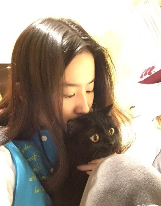 别再纠结发型问题,经典黑长直才是男神收割机