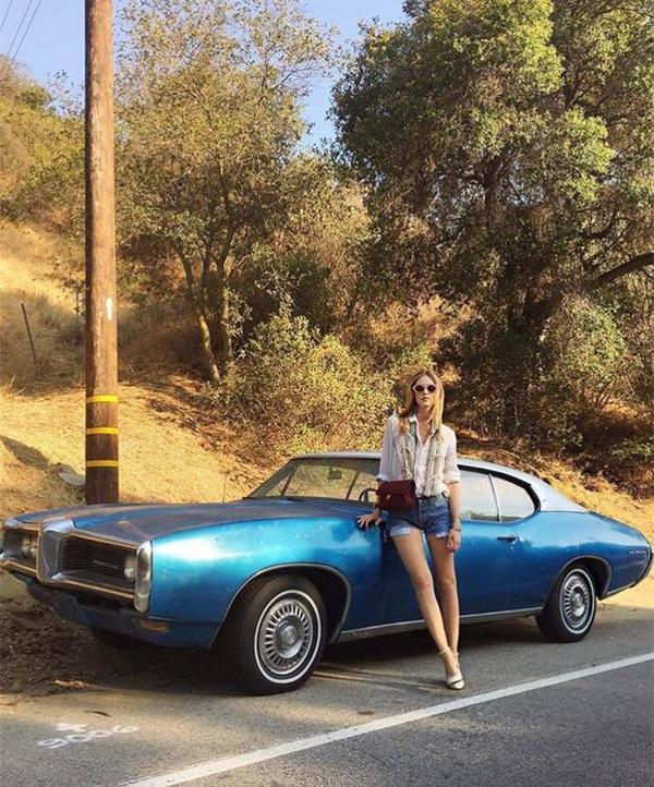 这些风格多样的单品 都可以拿来配你的牛仔