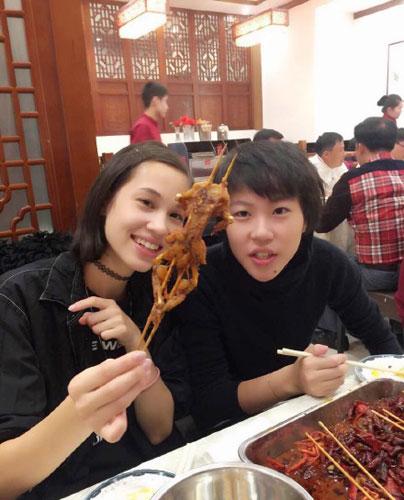 明星卸了妆跟你都一样 好好护肤吧