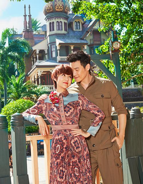 跟随陆毅鲍蕾贝儿脚步 一起幸福畅游迪士尼