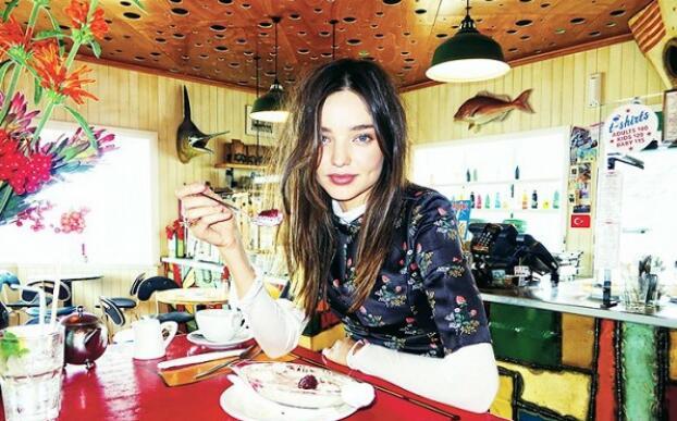 原来她们也爱吃零食 名模们吃不胖的零食大公开