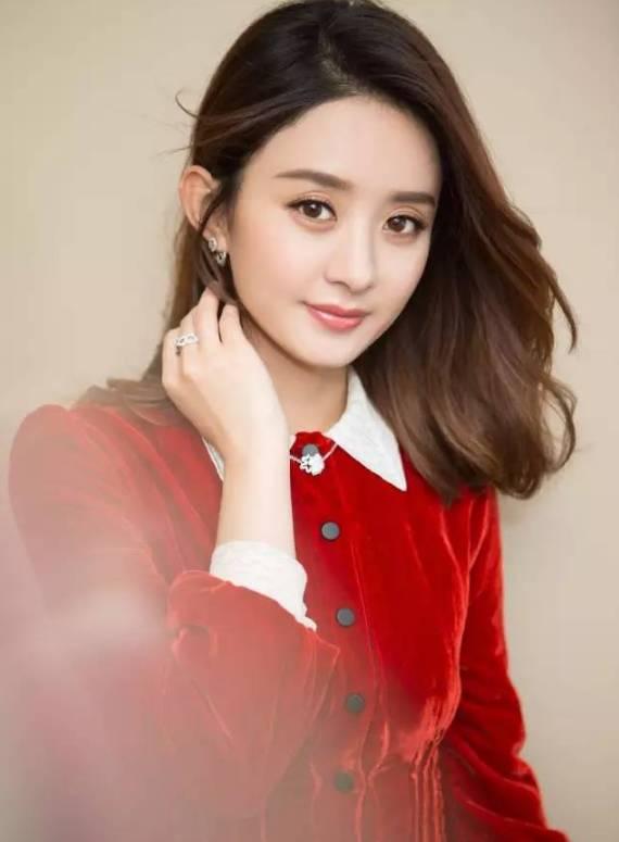 刘诗诗赵丽颖为什么看起来越来越"温柔"？只因她们都换上了这个