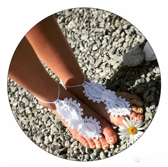 什么!今年最流行的凉鞋原来是没鞋底的