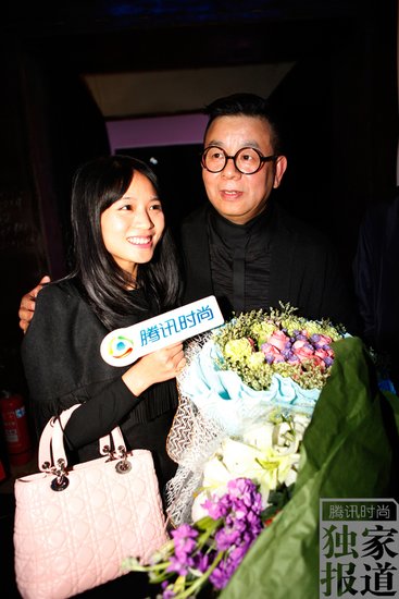<em>超女黄英</em>计文波秀场日记 醉翁之意不在酒_时尚