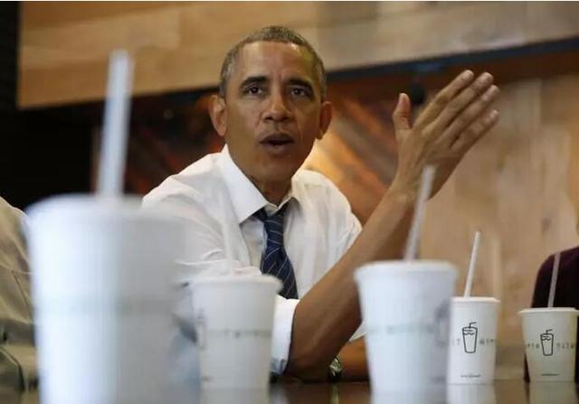 �°����������Ŀ�͵꣬Ҫ���й��������KFC�����ˣ�