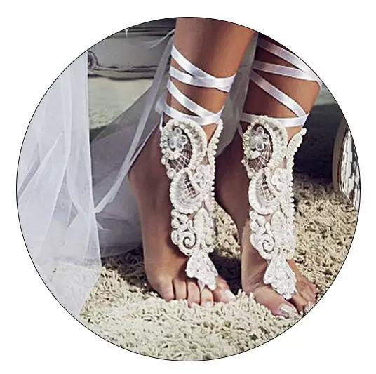 什么!今年最流行的凉鞋原来是没鞋底的