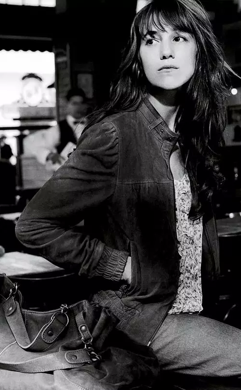 你是否也有这样一件牛仔,记录了那些年经历过的破事儿?