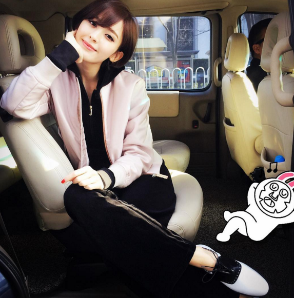 除了颜值和塘主，娜扎还有换不完的豪包