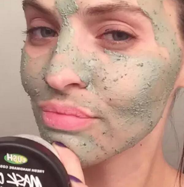 明星护肤秘密 她们私下都在敷哪些面膜?