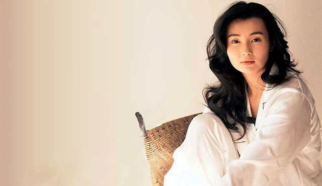 两个《流金岁月》,亦舒女郎的简单轮廓