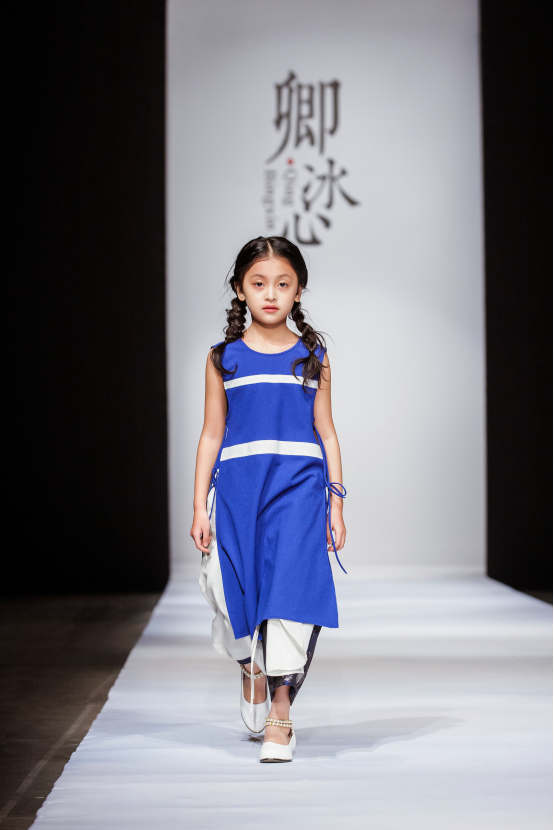 卿冰心2018 SS高级成衣发布会在京顺利举办