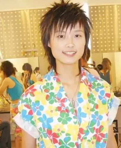 郭碧婷的杀马特发型算什么,更杀马特女星亮瞎