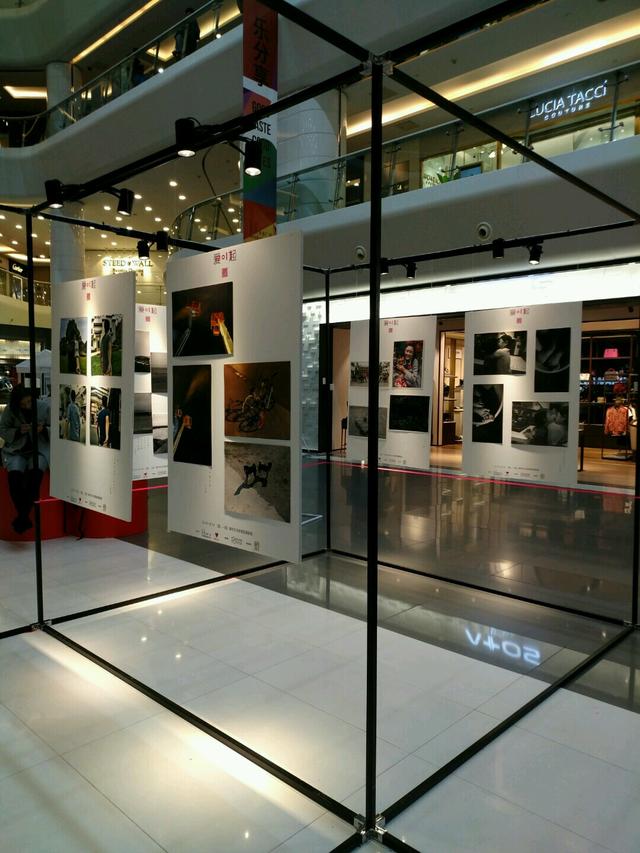 香港广场×testart青年艺术家微型摄影展