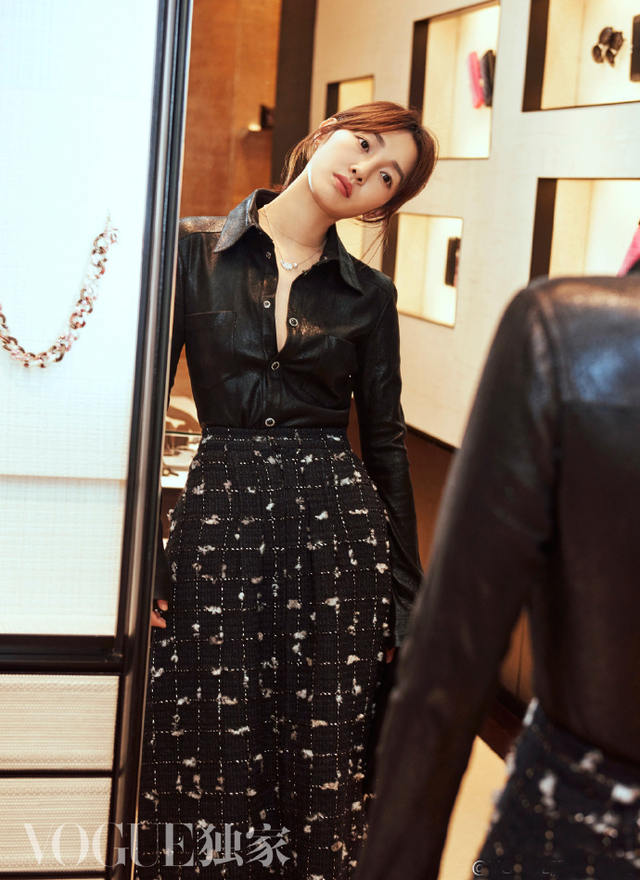 ⳱װٺϲ׸СʮŮˡĬĬʱ衱裡