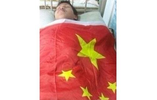 凡人观时尚: 脸长 男人 智商高 ?那李咏高过天_时