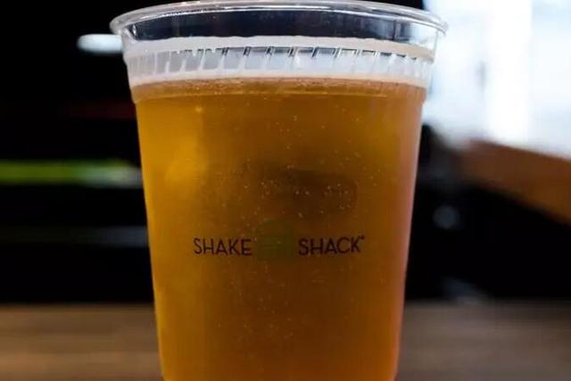 �°����������Ŀ�͵꣬Ҫ���й��������KFC�����ˣ�