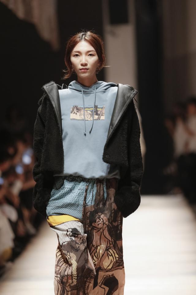 例外2018秋冬发布:天马行空碰撞波普艺术