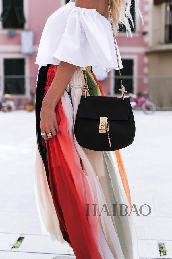 拒绝花花绿绿,度假Style要这么穿才够时髦!