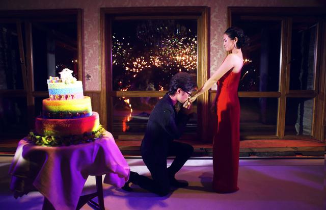 90秒知道：学章子怡等一线女星戴蓝宝石耳环