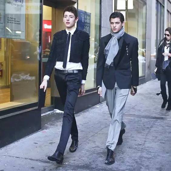 他们是美国版王思聪 外加美颜100次