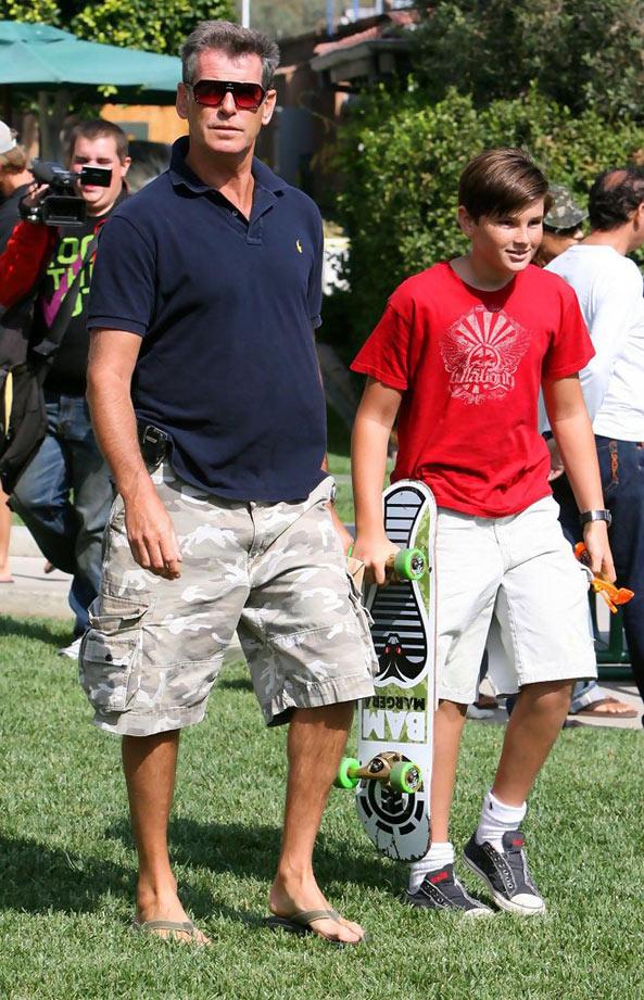 皮尔斯-布鲁斯南的儿子又上广告了!这次是Burberry