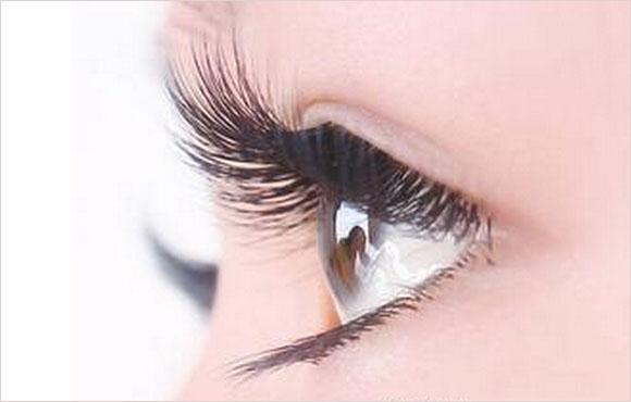 想要get杨幂娜扎的卷翘长睫毛?各种方法,各有利弊_时尚_腾讯网