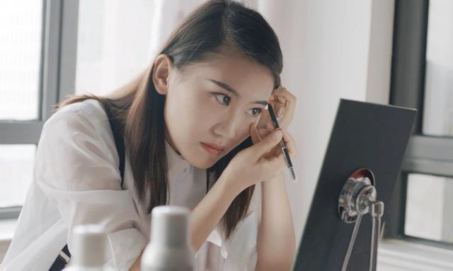 维密天使丰胸细腰是很美啦,但我说你也不用太过羡慕