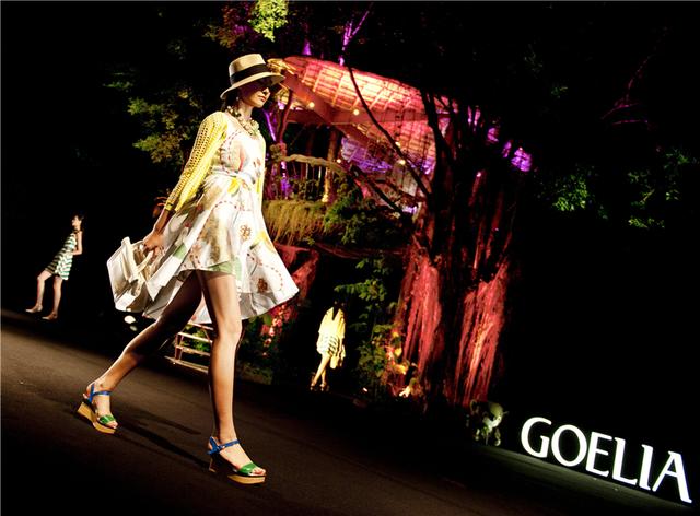 歌莉娅2015年春夏新品发布_ 时尚 _ 腾讯网 