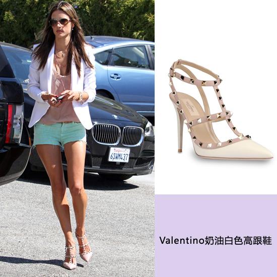 90秒知道 IT Girl必备 Valentino铆钉鞋