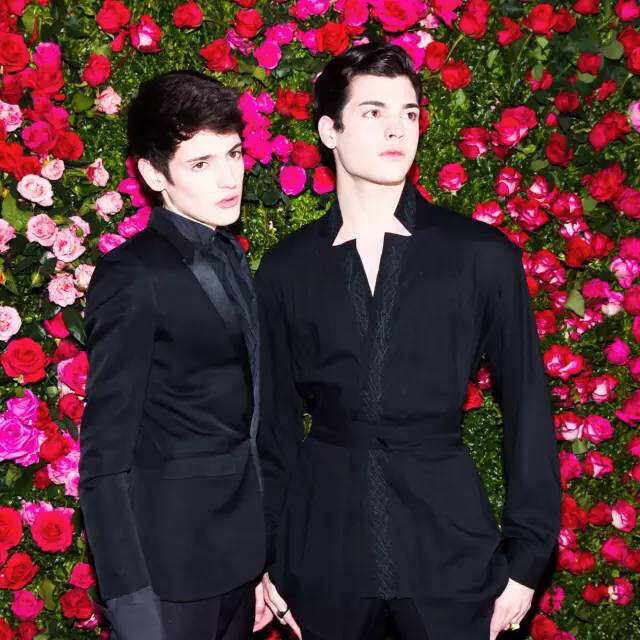 他们是美国版王思聪 外加美颜100次