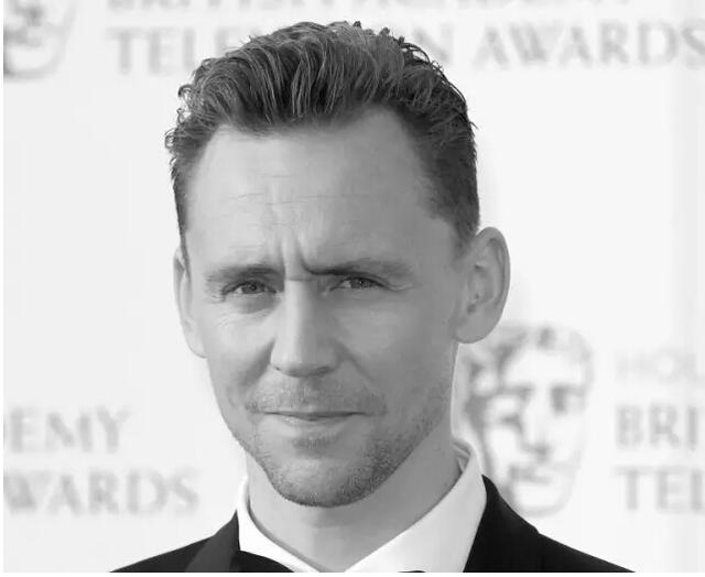 剃秃板儿寸丸子头,今夏什么发型独领风骚?