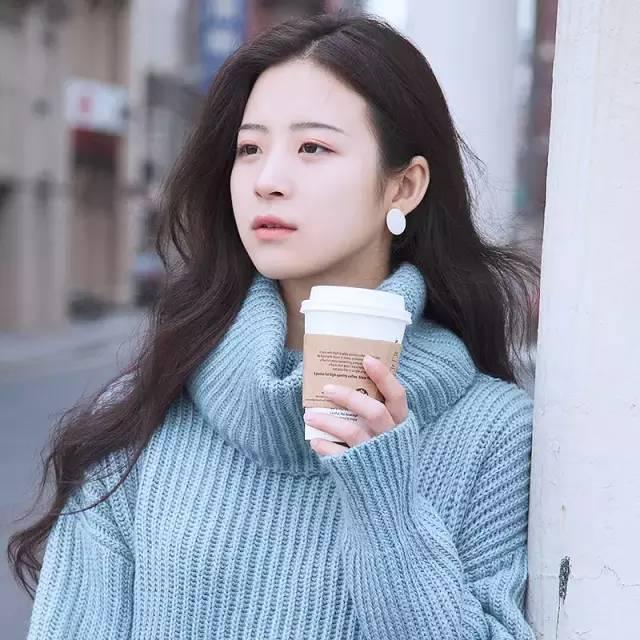 纯色针织<em>毛衣</em>轻松打造简约美感_时尚_腾讯网