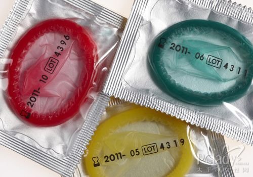 端午节福利发避孕套 网友:总比啥都没有好