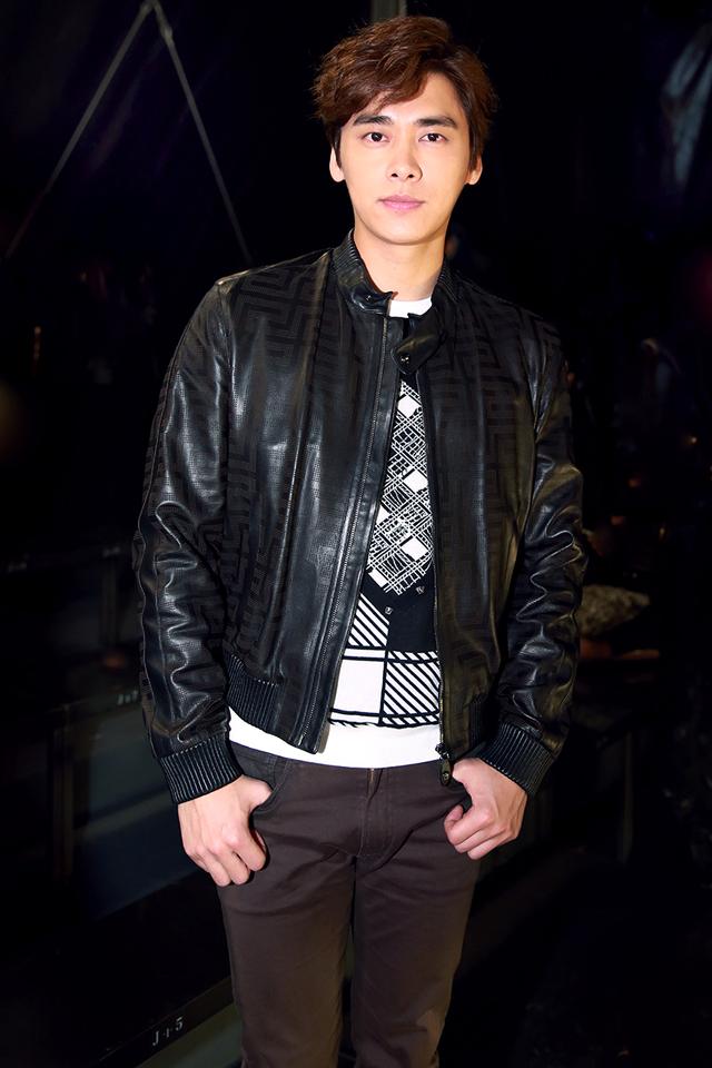 李易峰米兰秀场日记:爱嘟嘴卖萌 不爱骚气Loo