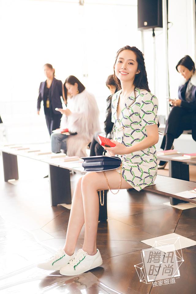 郭碧婷纽约第二天很忙 小仙女去Tory Burch挑选飞升上神的战袍