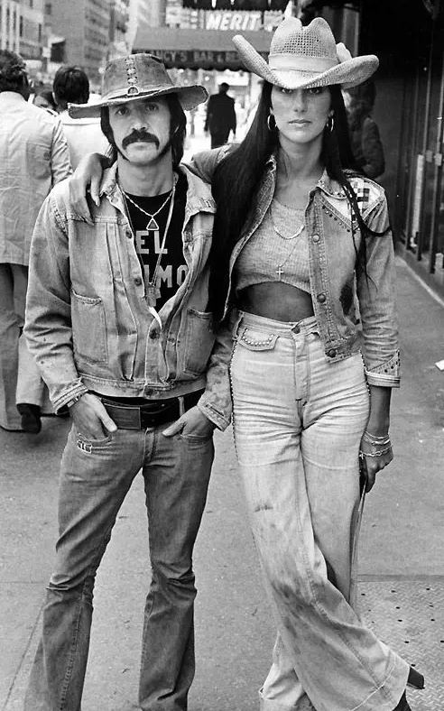 你是否也有这样一件牛仔,记录了那些年经历过的破事儿?