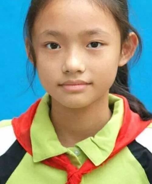 倪妮、林允不动刀就从小丑鱼蜕变成鲶鱼系