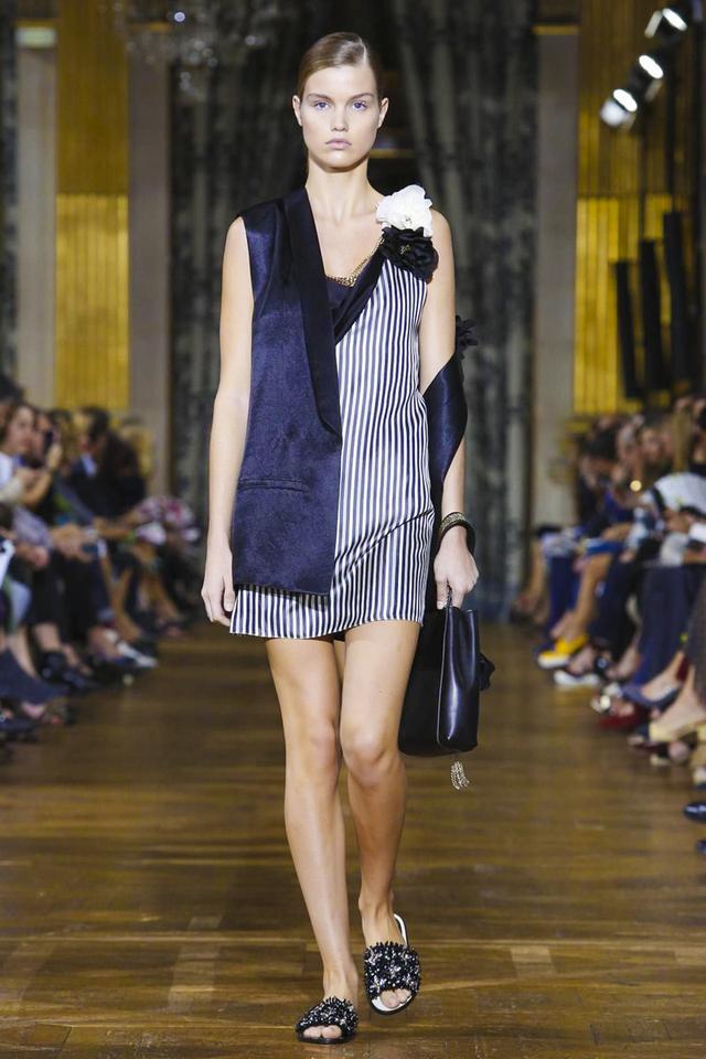 女性之魅与男性之美 郭碧婷Lanvin秀场创颜值