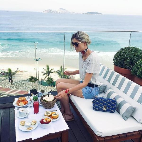 这些风格多样的单品 都可以拿来配你的牛仔