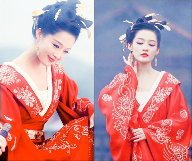 李沁在《楚乔传》中饰演黑化后的"元淳"时,也是一身红装.
