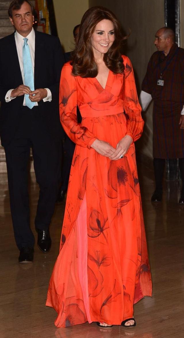 只是去了一趟印度 凯特王妃就换了17套衣服