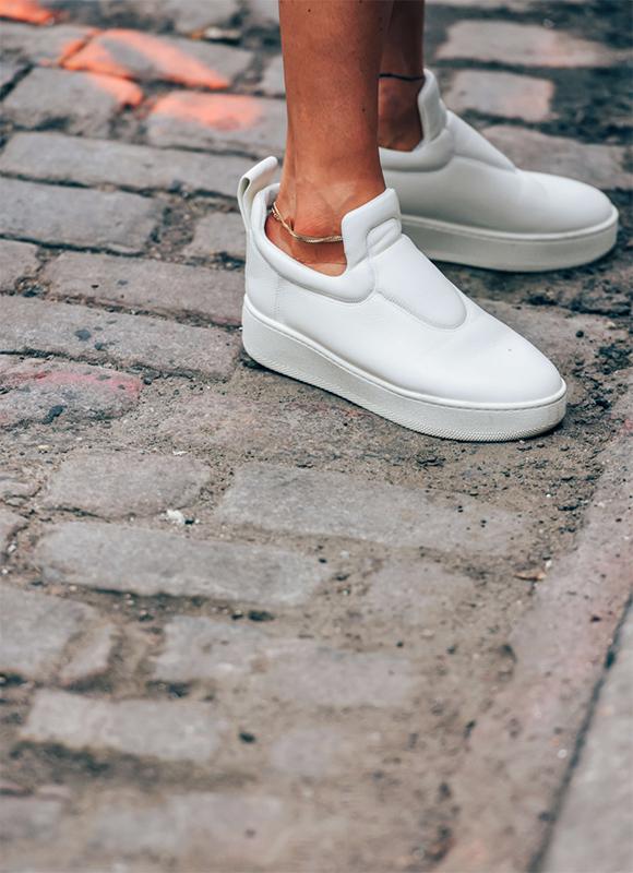 去看时装秀 大咖们都穿了什么去争奇斗艳?