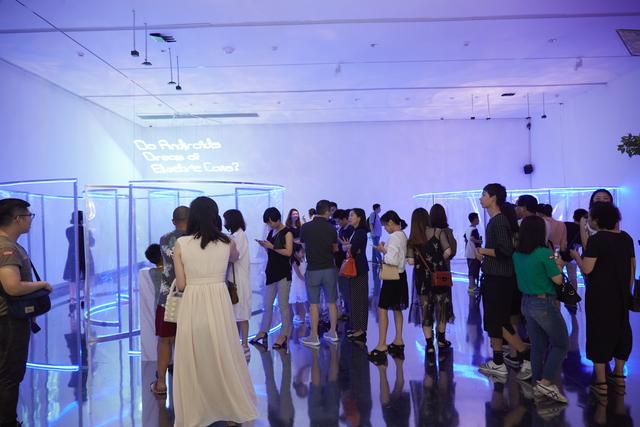 “WAVELENGTH：出厂设置”沉浸式艺术体验展上海开幕 