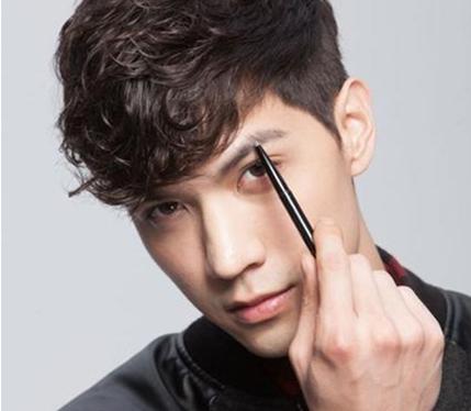 男神养成第一步 从修眉开始