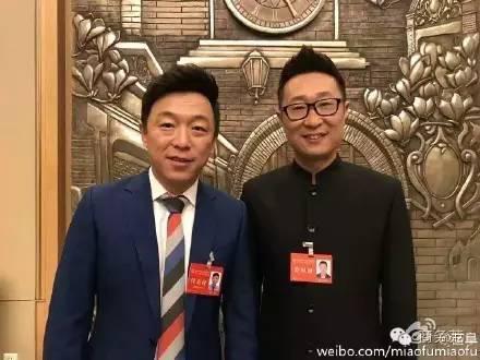 赵薇胡歌佟丽娅去人民大会堂开会，穿成这样……