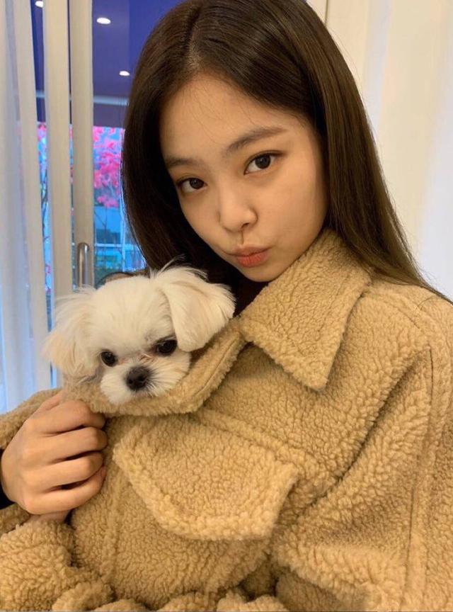 96年的Jennie凭什么凭什么叫“人间香奈儿”?